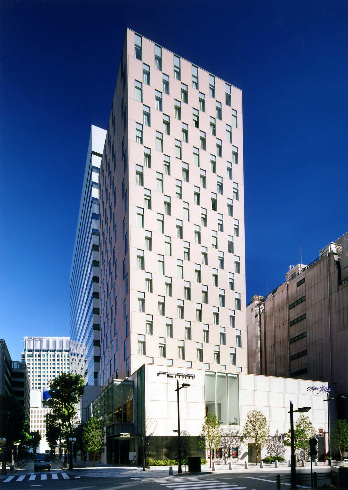 東宝シアタークリエビル
