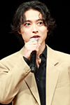 山﨑賢人さん